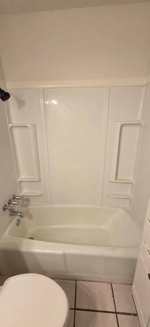 Apartment for rent at 825 S Main St #B2, Paris, TX 75460