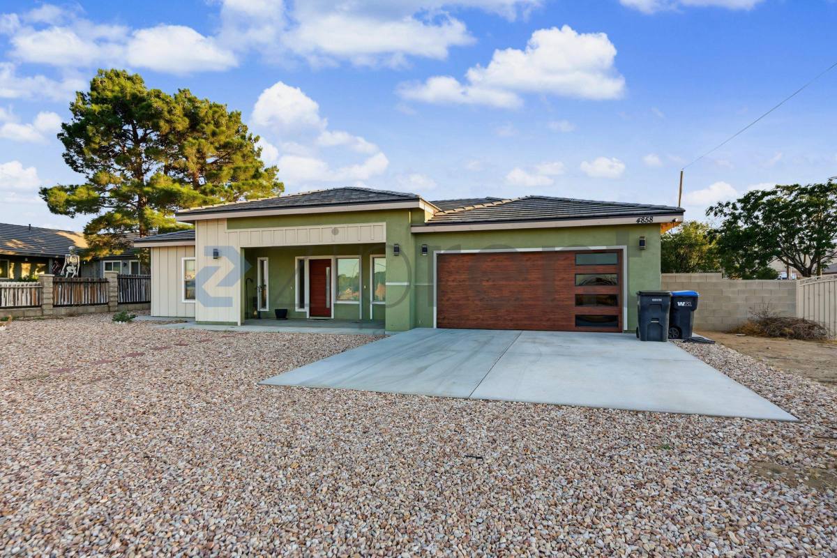 House for rent at 4858 Ave L-2, Lancaster, CA 93536