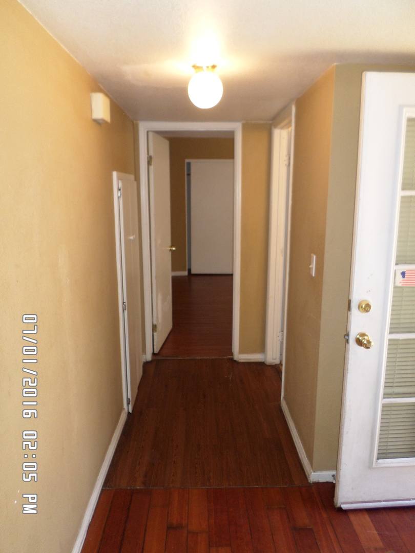 Apartment for rent at 2020 E Chelsea Court, Visalia, CA 93292