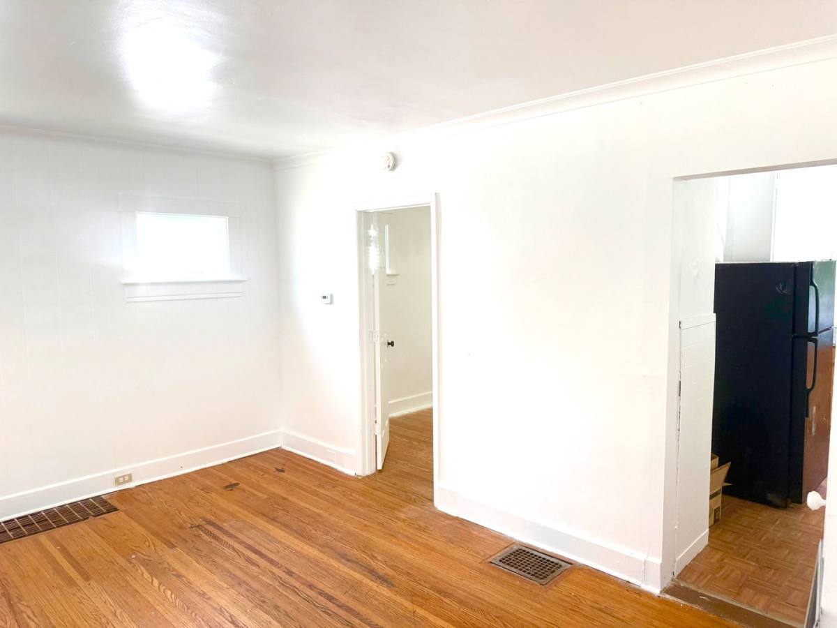 House for rent at 14 Admiral Pk, Rochester, NY 14613