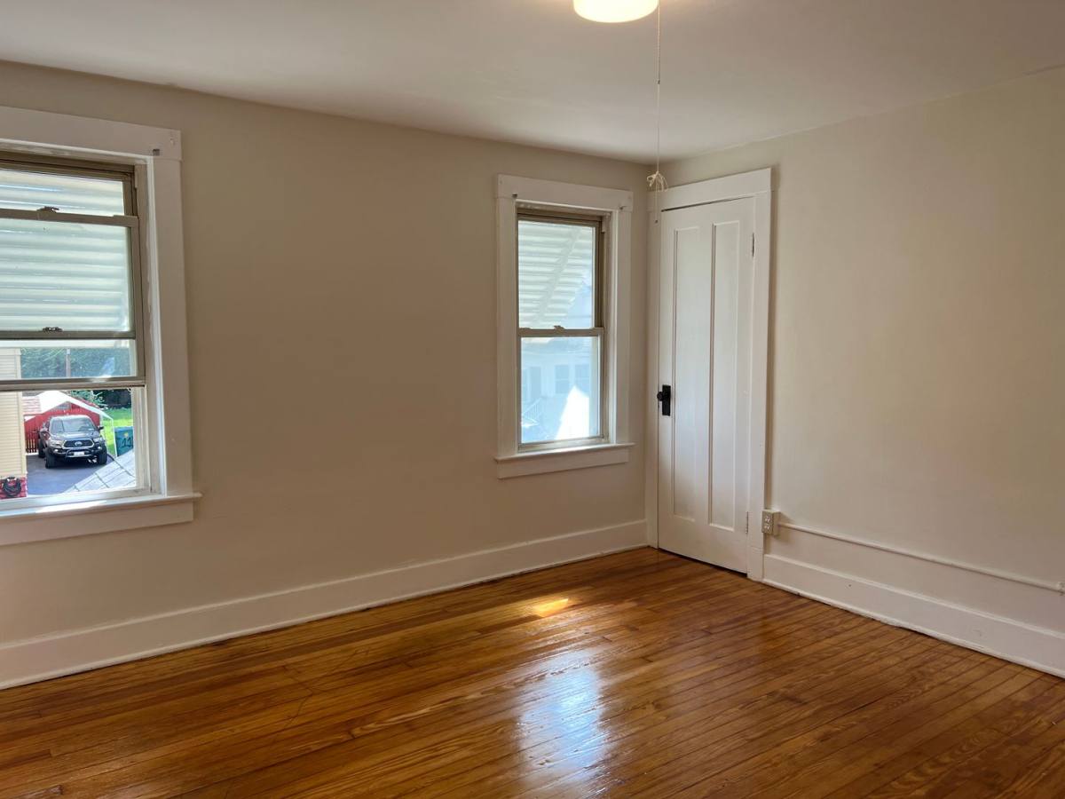 House for rent at 14 Admiral Pk, Rochester, NY 14613