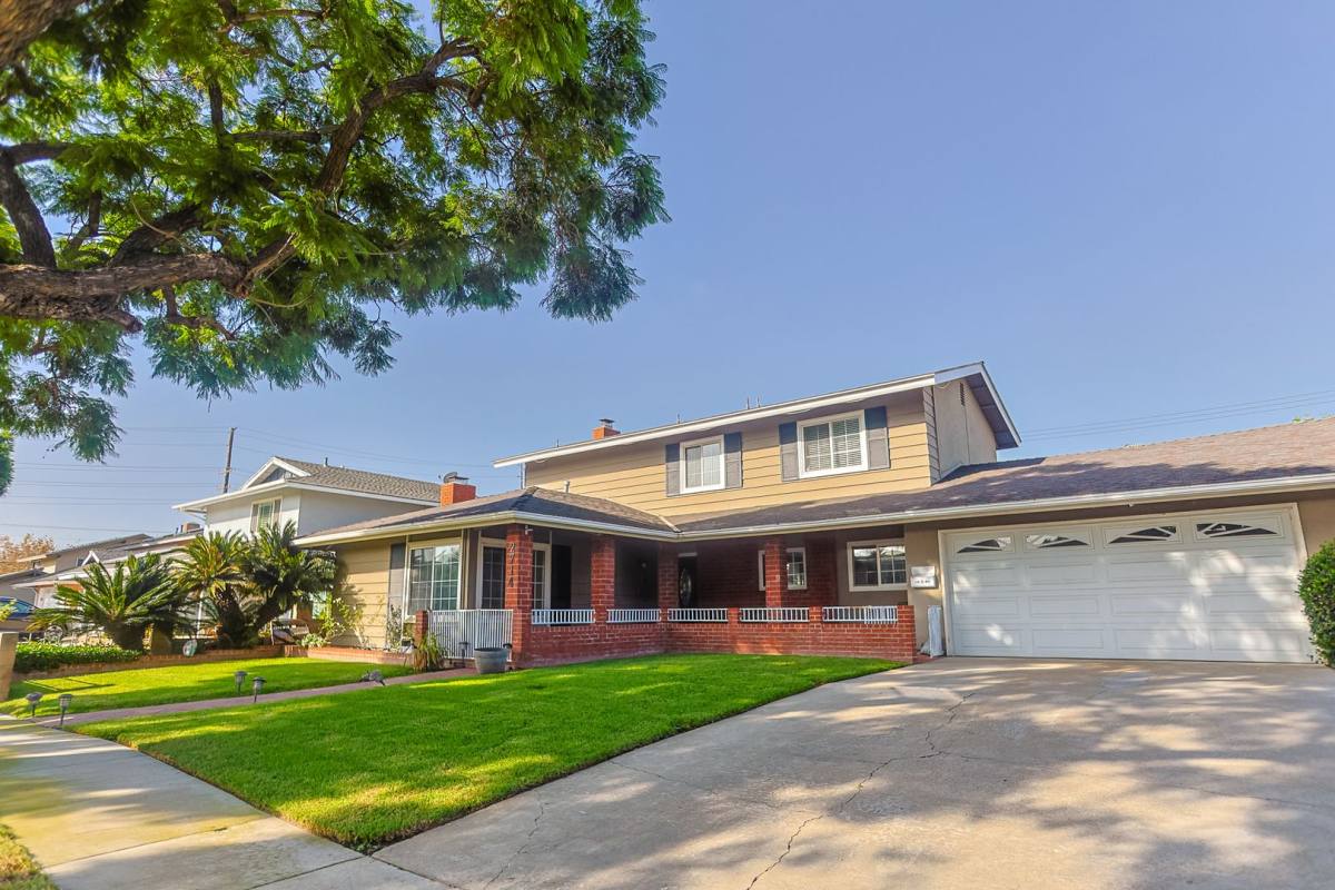 House for rent at 2714 N Linwood, Santa Ana, CA 92705
