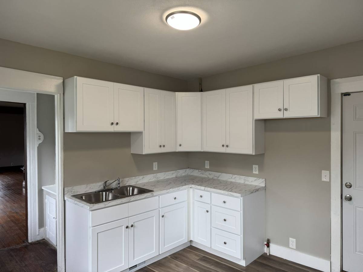 Apartment for rent at 429-433 Grant Ave, Syracuse, NY 13207