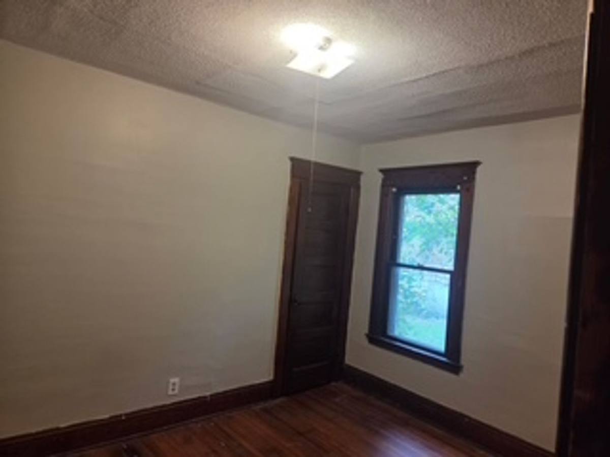 Apartment for rent at 429-433 Grant Ave, Syracuse, NY 13207