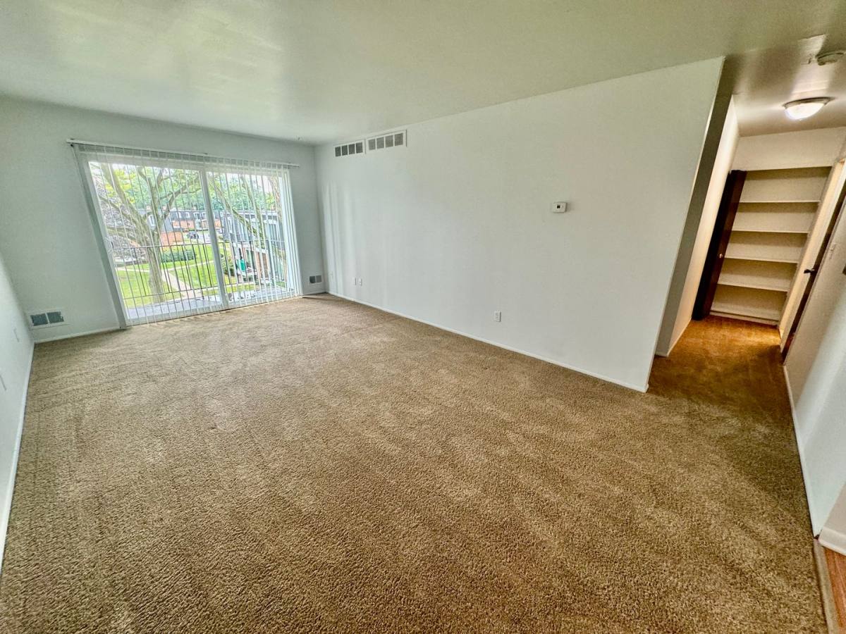 Apartment for rent at 2712 Golfside Rd, Ann Arbor, MI 48108