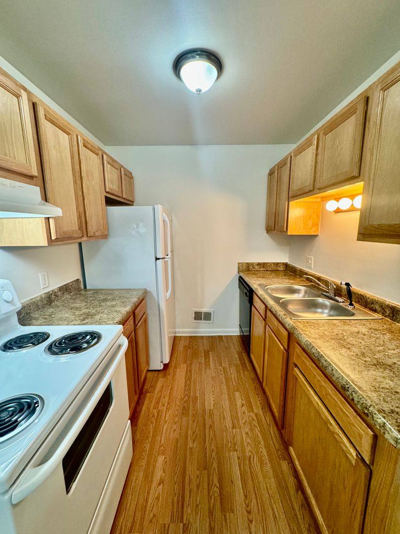 Apartment for rent at 2712 Golfside Rd, Ann Arbor, MI 48108