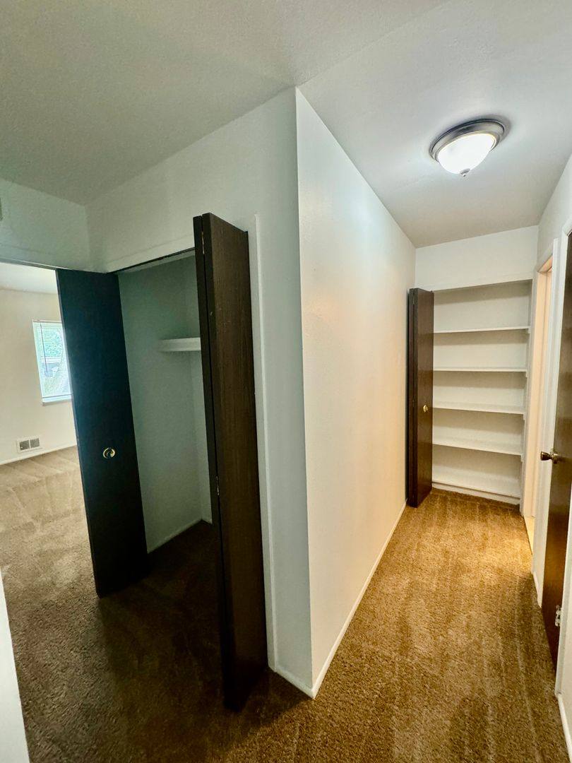 Apartment for rent at 2712 Golfside Rd, Ann Arbor, MI 48108