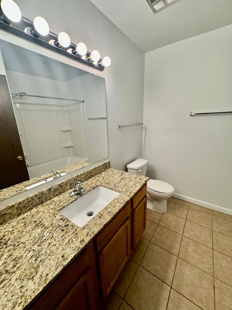 Apartment for rent at 2712 Golfside Rd, Ann Arbor, MI 48108