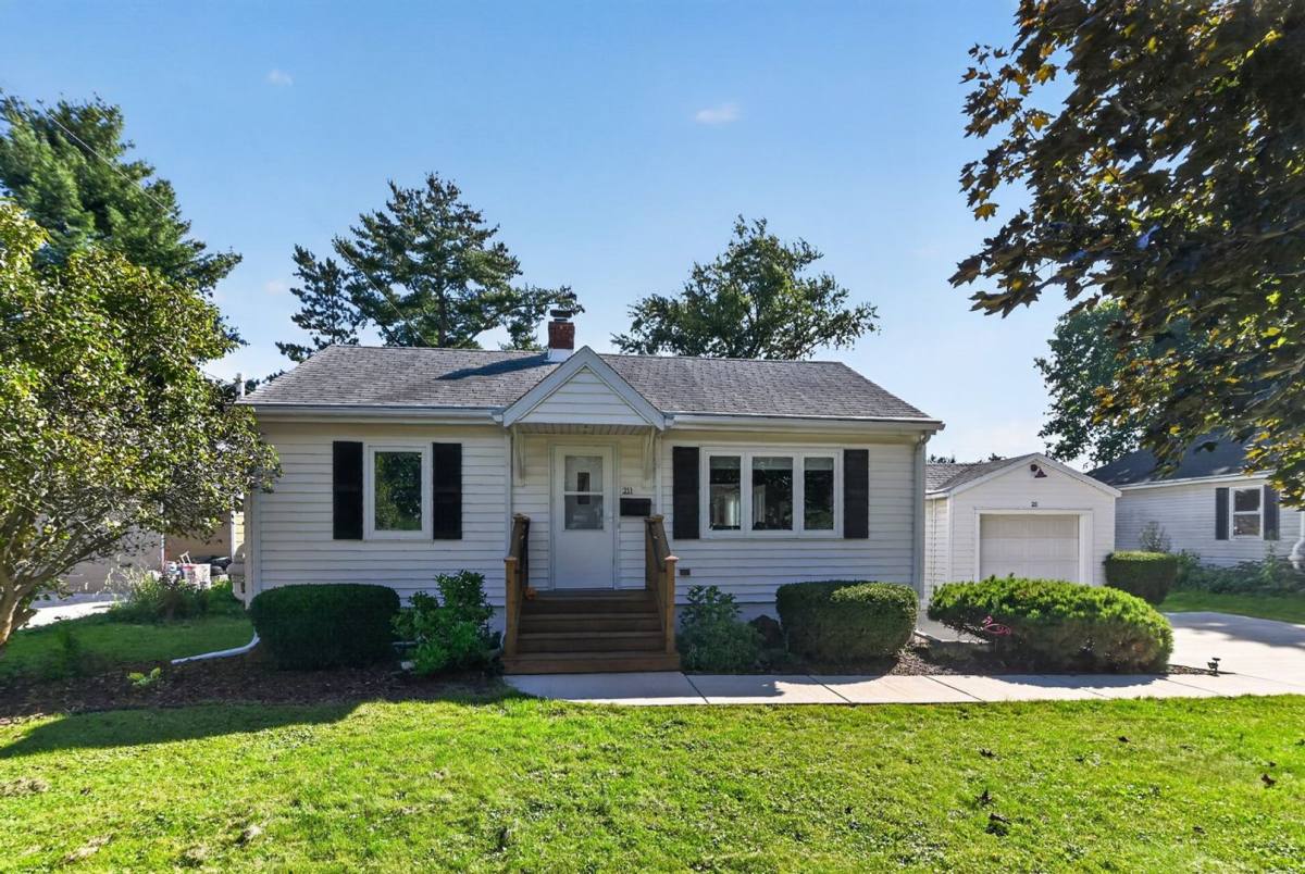 House for rent at 211 N Shuman St, Verona, WI 53593