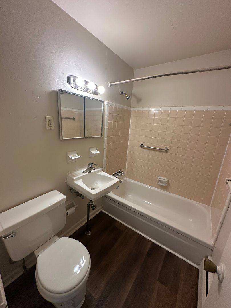 Apartment for rent at 34 E Eagle Rd, Havertown, PA 19083