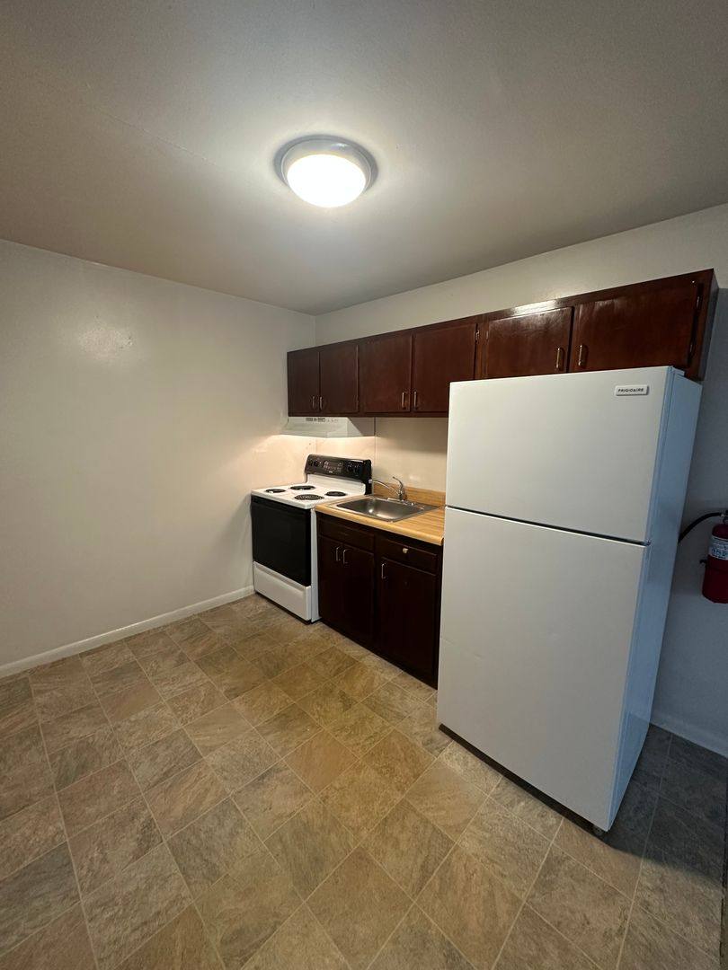 Apartment for rent at 34 E Eagle Rd, Havertown, PA 19083