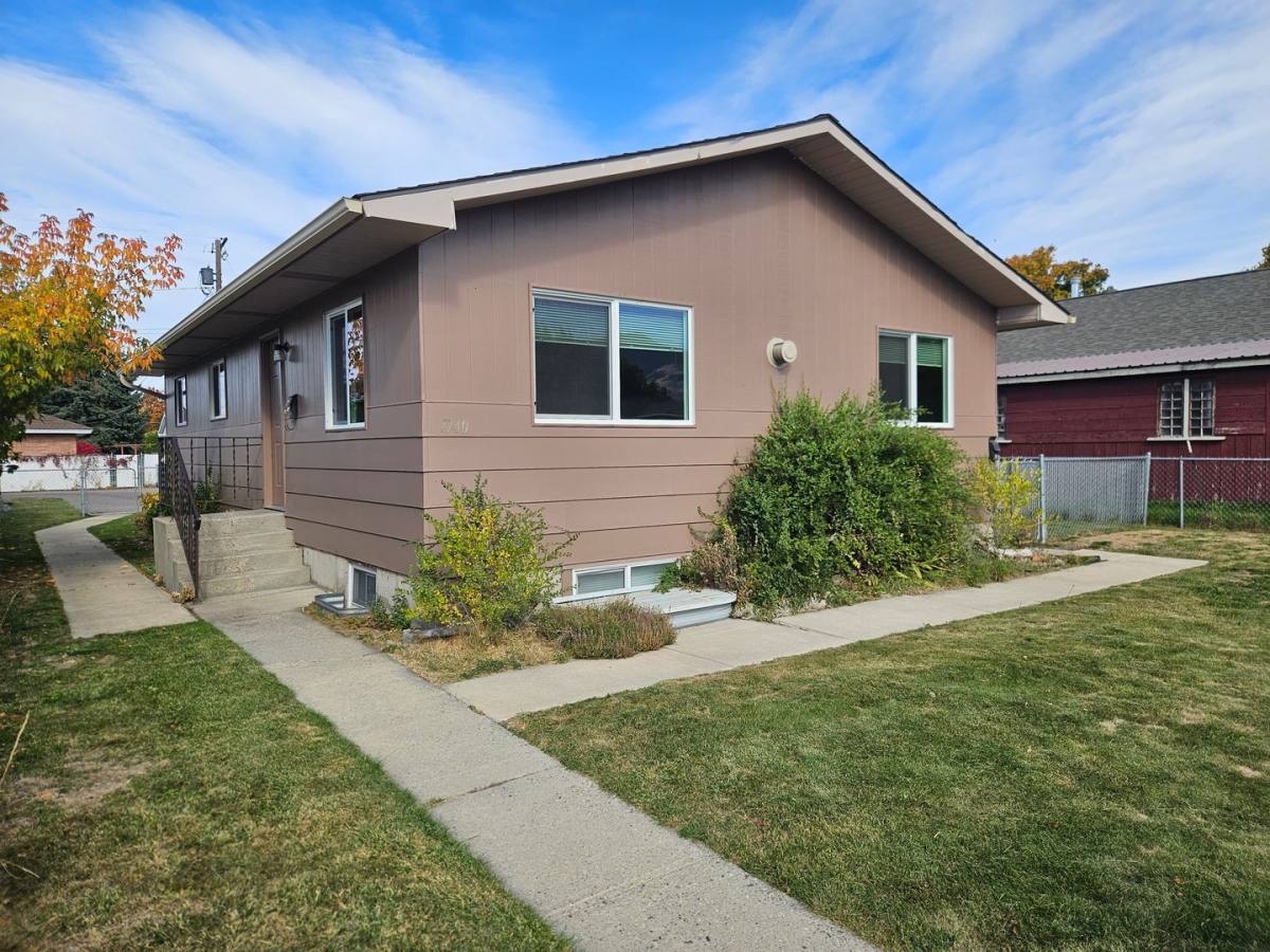 Apartment for rent at 1740 W Sussex Ave, Missoula, MT 59801