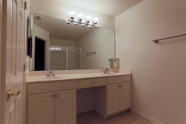 Townhouse for rent at 1236 Oxford Lane, Naples, FL 34105