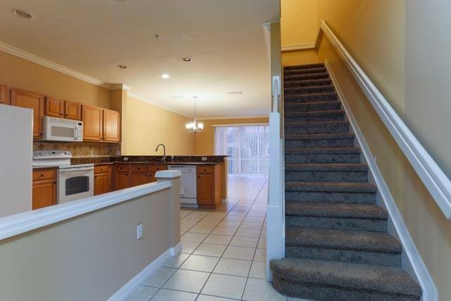 Townhouse for rent at 1236 Oxford Lane, Naples, FL 34105