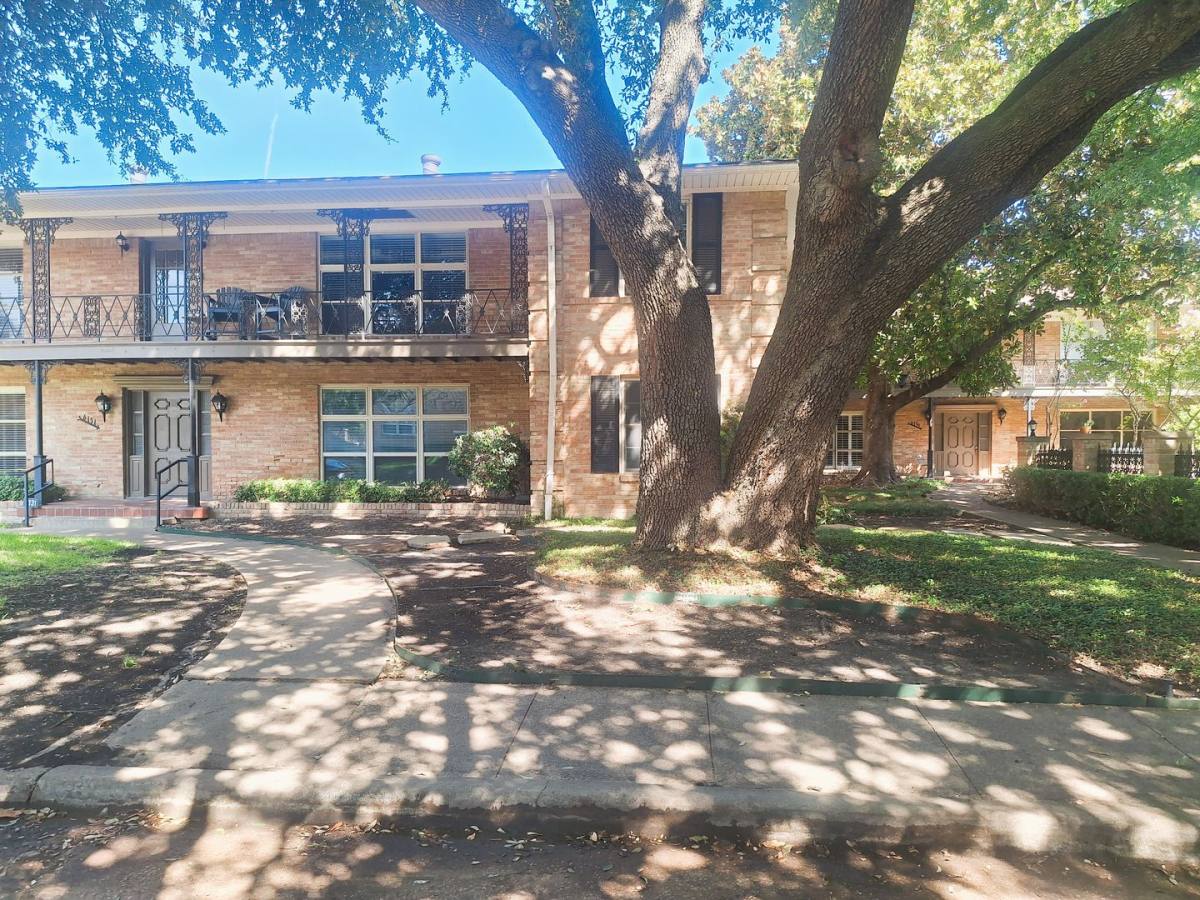 Condo for rent at 6131 Bandera #B, Dallas, TX 75225