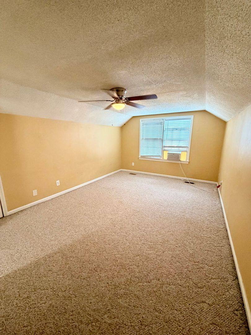 Apartment for rent at 4726 Delmar St, Mission, KS 66205