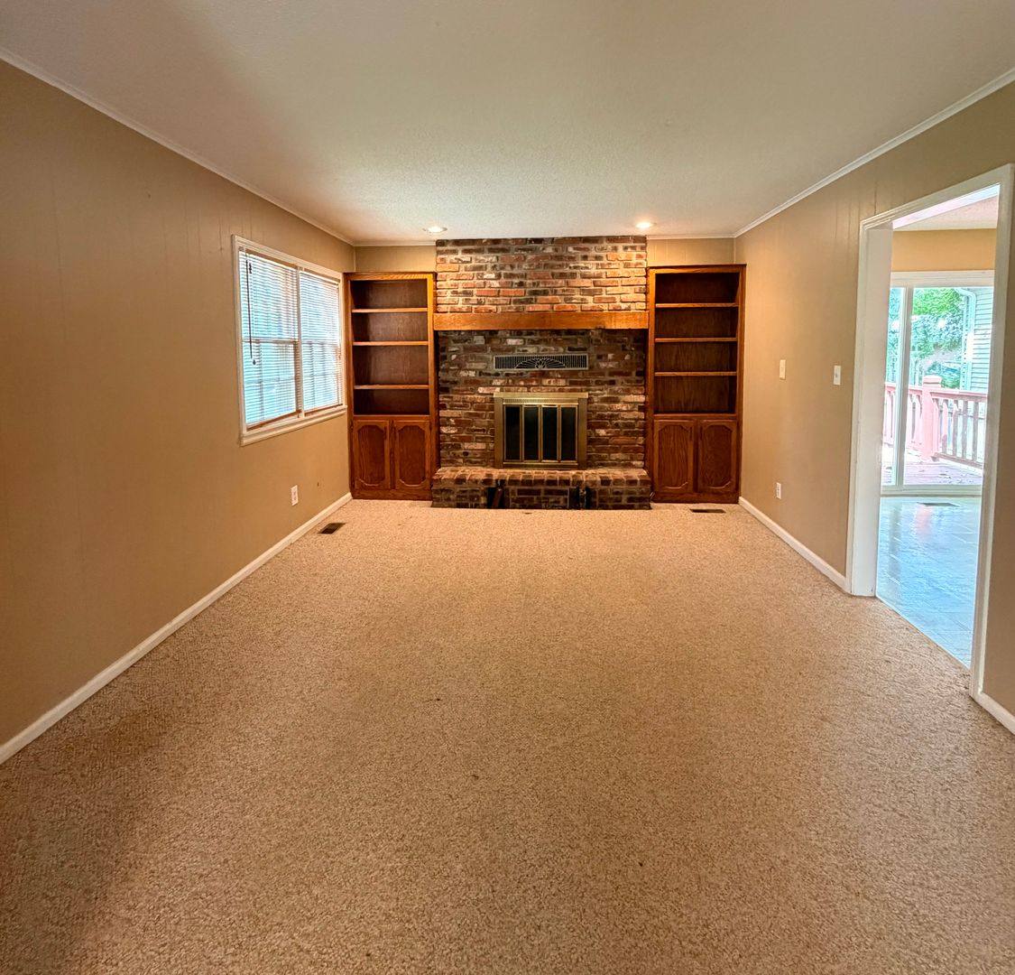 Apartment for rent at 4726 Delmar St, Mission, KS 66205