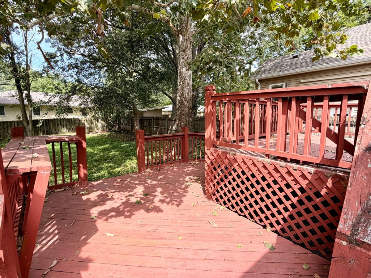 Apartment for rent at 4726 Delmar St, Mission, KS 66205