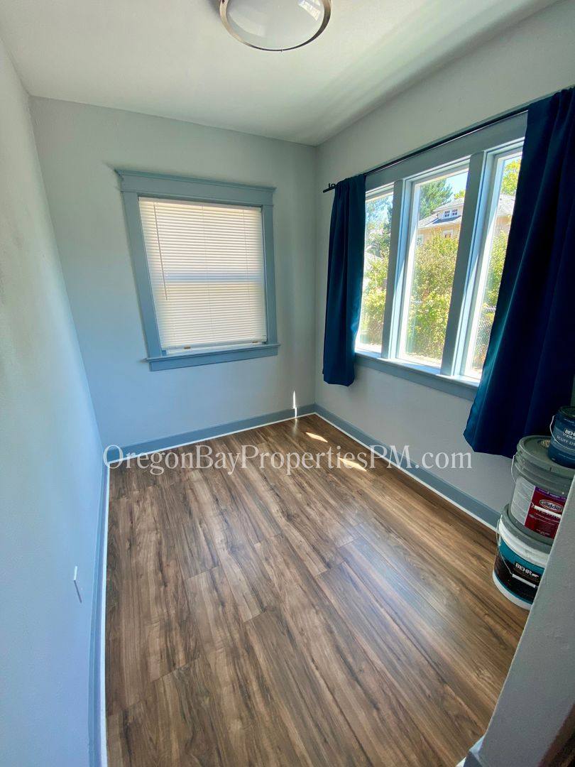 House for rent at 552 Johnson Ave, Coos Bay, OR 97420