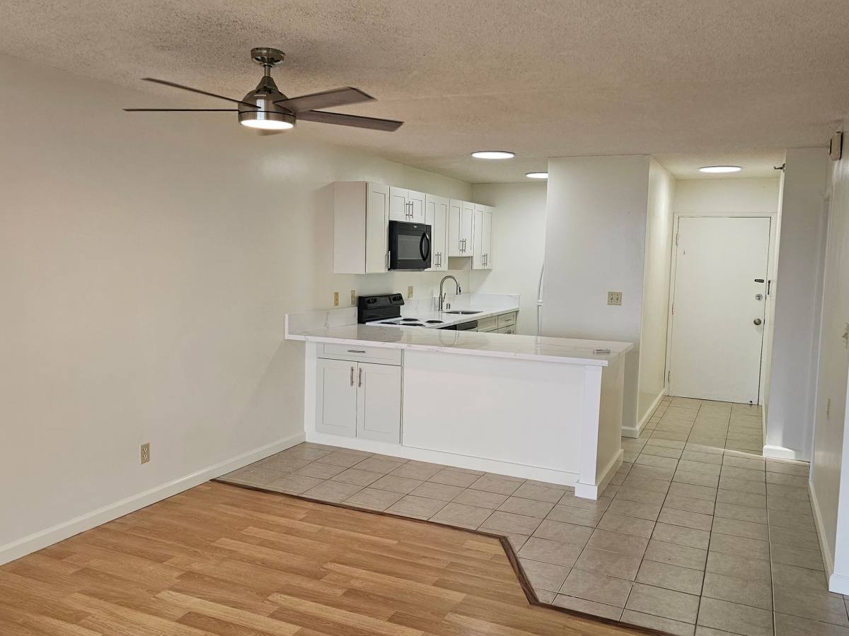 Apartment for rent at 98-402 Koauka Loop #1916, Aiea, HI 96701