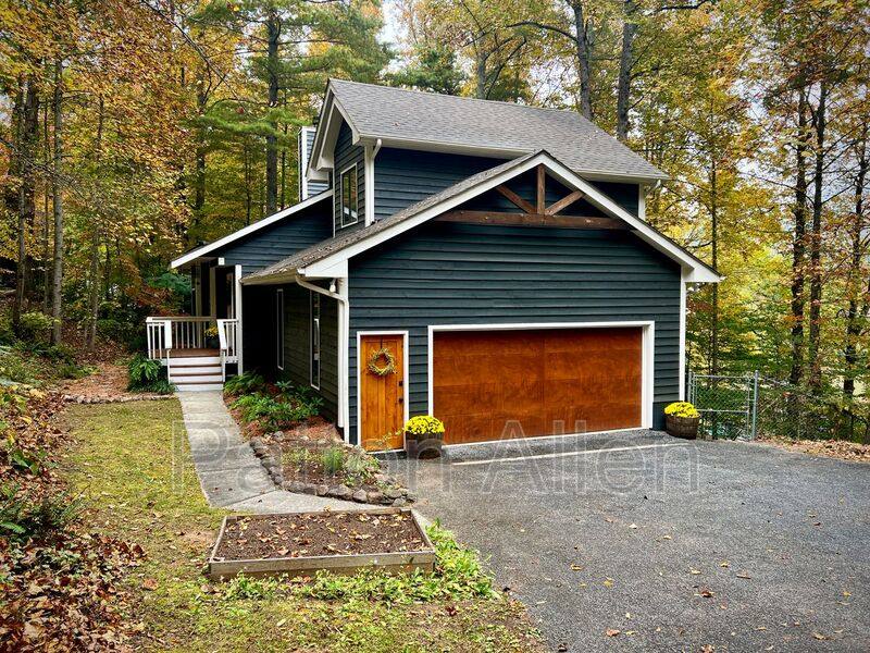 House for rent at 205 Laurel Ridge Rd, Asheville, NC 28805