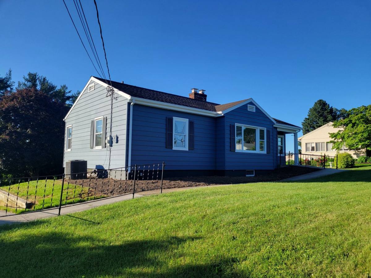 House for rent at 33 Gettysburg Pike, Mechanicsburg, PA 17055