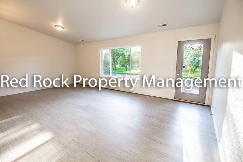 Apartment for rent at 2603 N Eden Lane, Greenacres, WA 99016