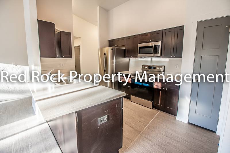 Apartment for rent at 2603 N Eden Lane, Greenacres, WA 99016