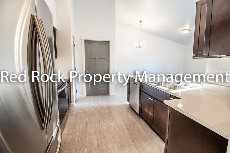 Apartment for rent at 2603 N Eden Lane, Greenacres, WA 99016