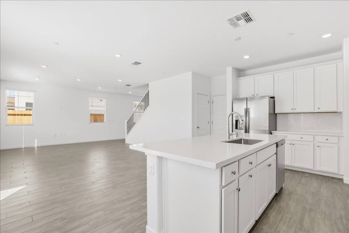 House for rent at 1052 Lost Creek Ranch Dr, Olivehurst, CA 95961