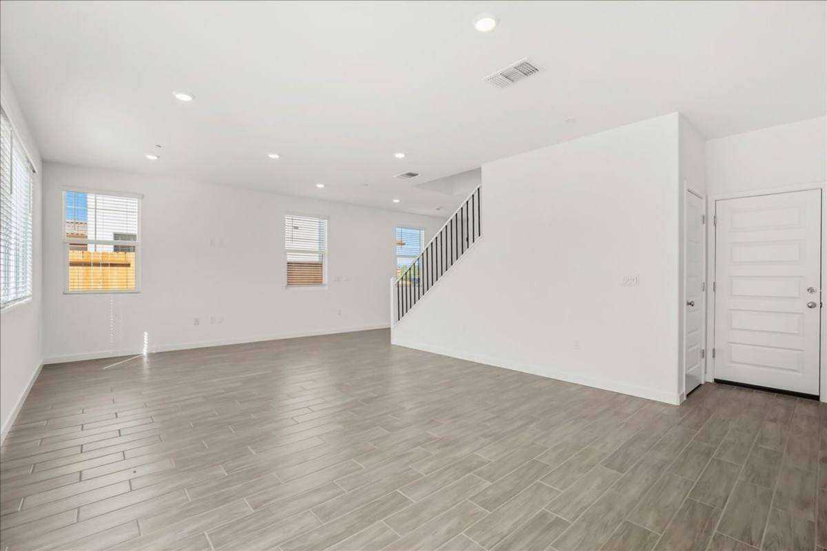 House for rent at 1052 Lost Creek Ranch Dr, Olivehurst, CA 95961