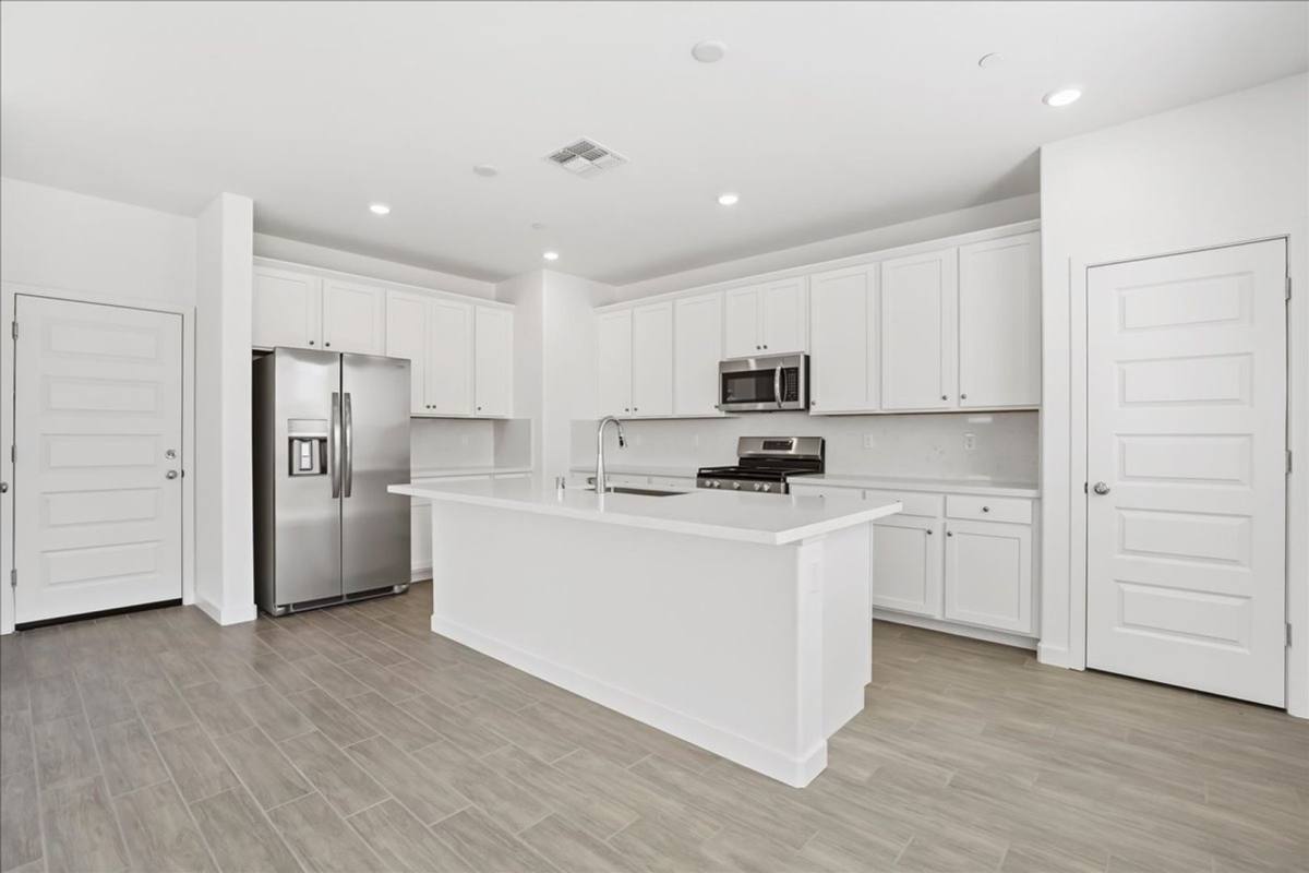 House for rent at 1052 Lost Creek Ranch Dr, Olivehurst, CA 95961
