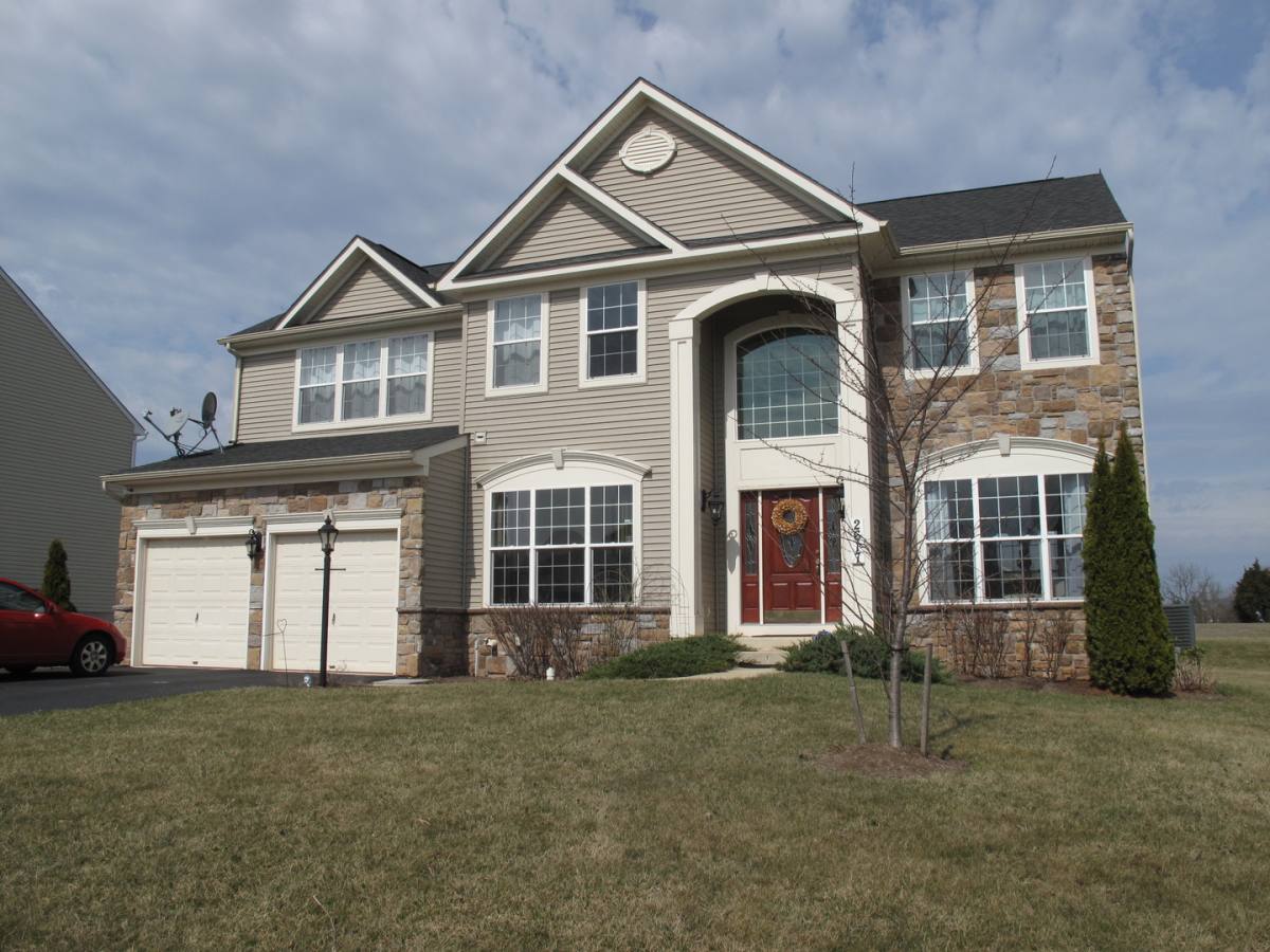 House for rent at 2617 Victorian Dr, Dover, PA 17315