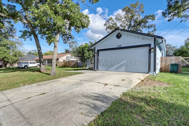 House for rent at 5286 Julington Creek Rd, Jacksonville, FL 32258
