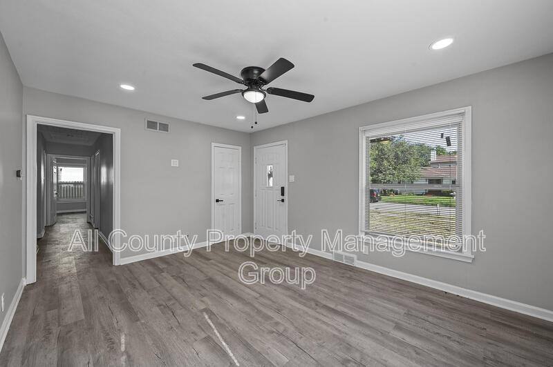 House for rent at 3677 Rockdale Dr, Dallas, TX 75220