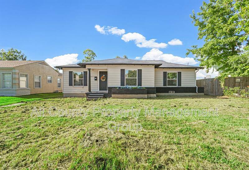 House for rent at 3677 Rockdale Dr, Dallas, TX 75220