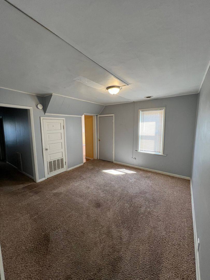 Apartment for rent at 100 N 6th St, Grand Haven, MI 49417