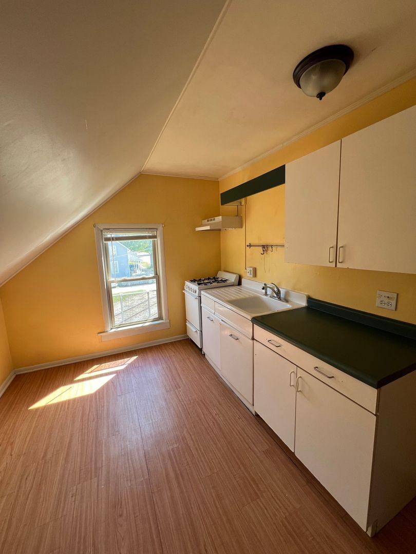 Apartment for rent at 100 N 6th St, Grand Haven, MI 49417