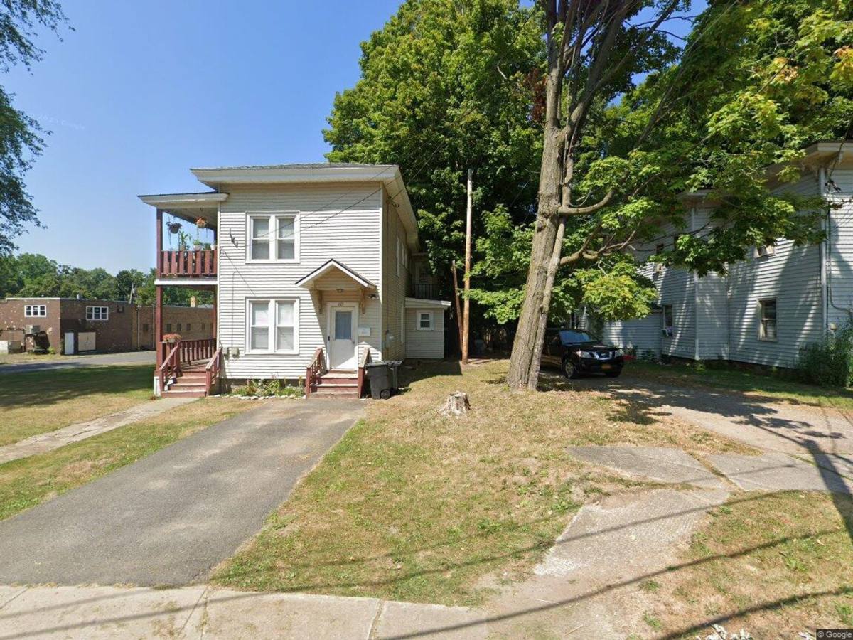 Apartment for rent at 601-603 Utica St, Fulton, NY 13069