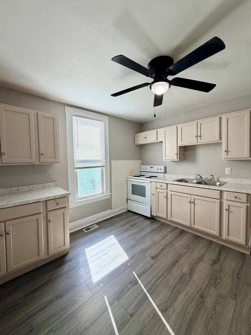 House for rent at 252 E Loudon Z1, Lexington, KY 40505