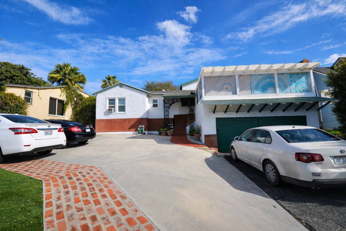 House for rent at 5035 College Ave, San Diego, CA 92115
