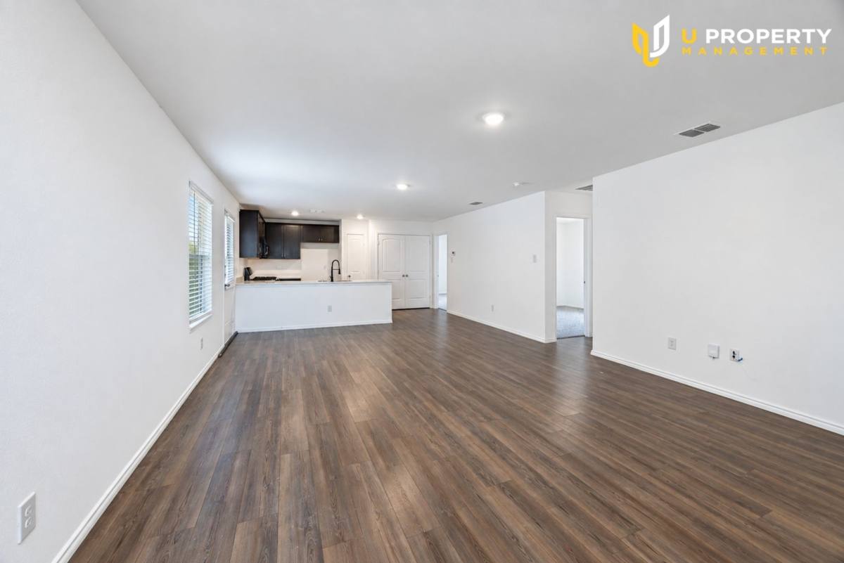 House for rent at 1422 Southwell Dr, Crandall, TX 75114