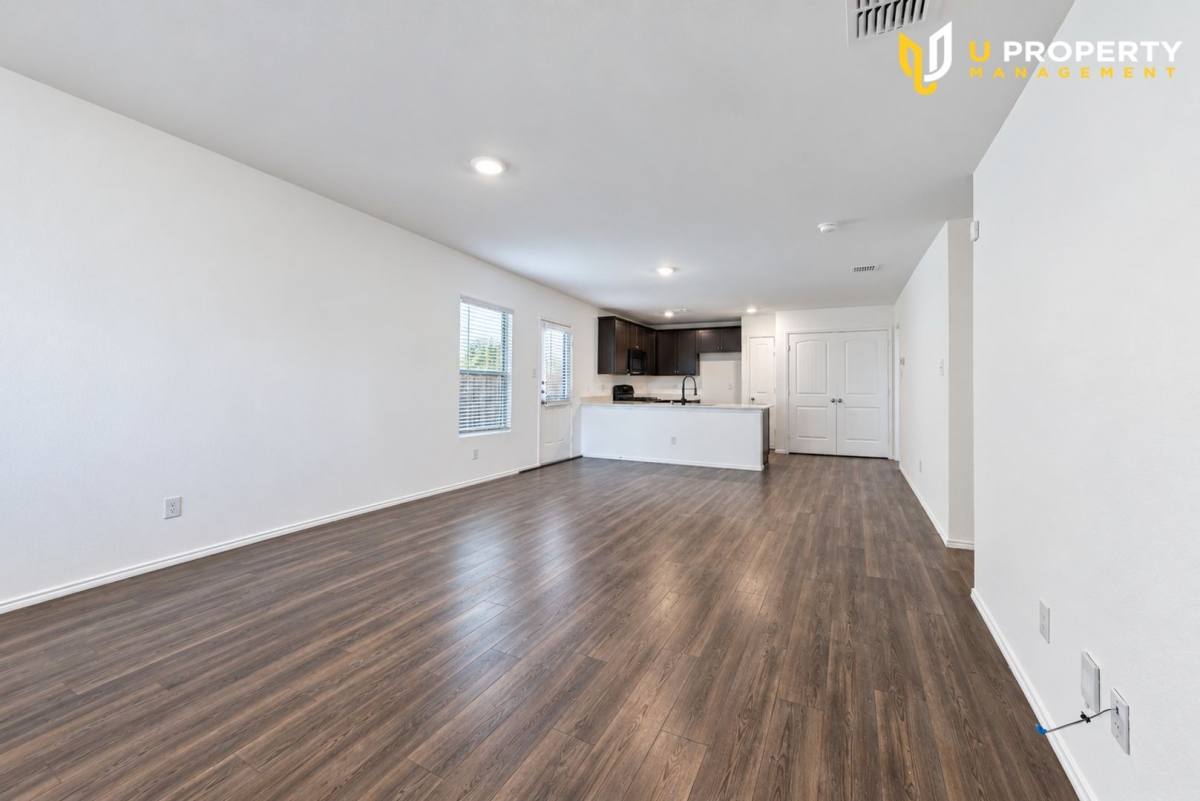 House for rent at 1422 Southwell Dr, Crandall, TX 75114