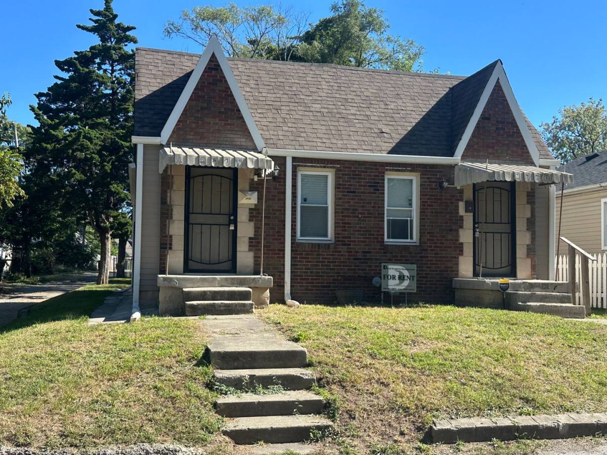 Townhouse for rent at 1929 & 1931 N Oxford St, Indianapolis, IN 46218