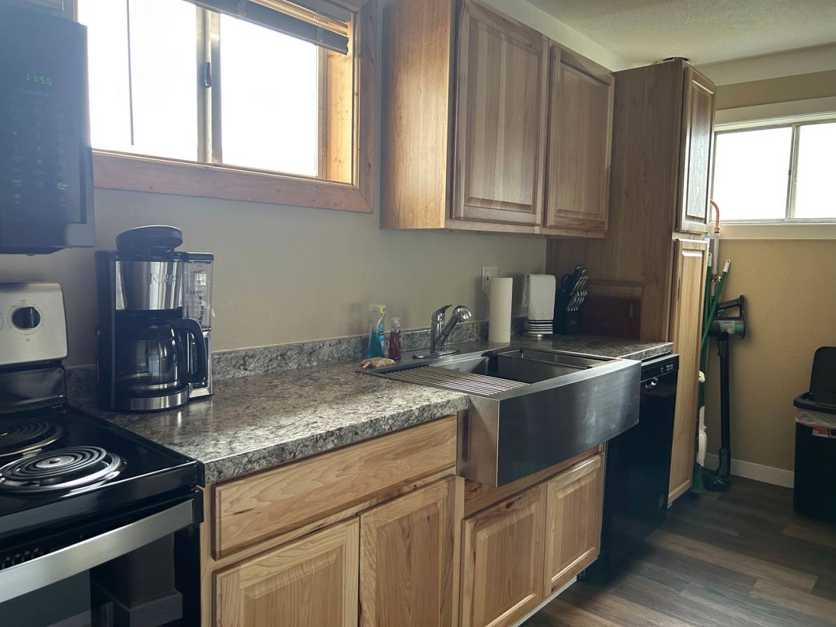 House for rent at 211 SE 16th St, Pendleton, OR 97801