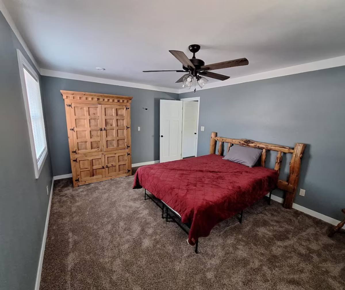 House for rent at 211 SE 16th St, Pendleton, OR 97801