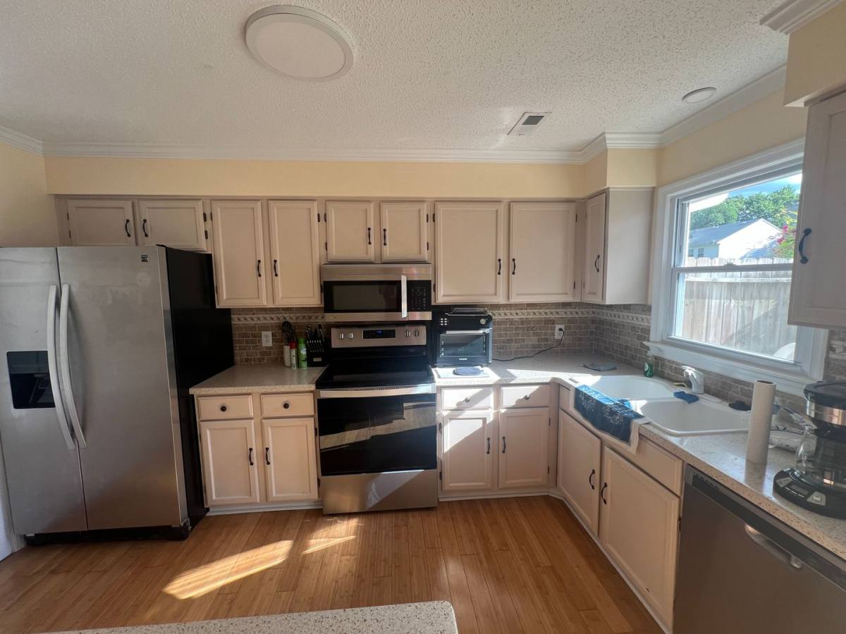 Townhouse for rent at 104 Kingsbridge Lane, Yorktown, VA 23692