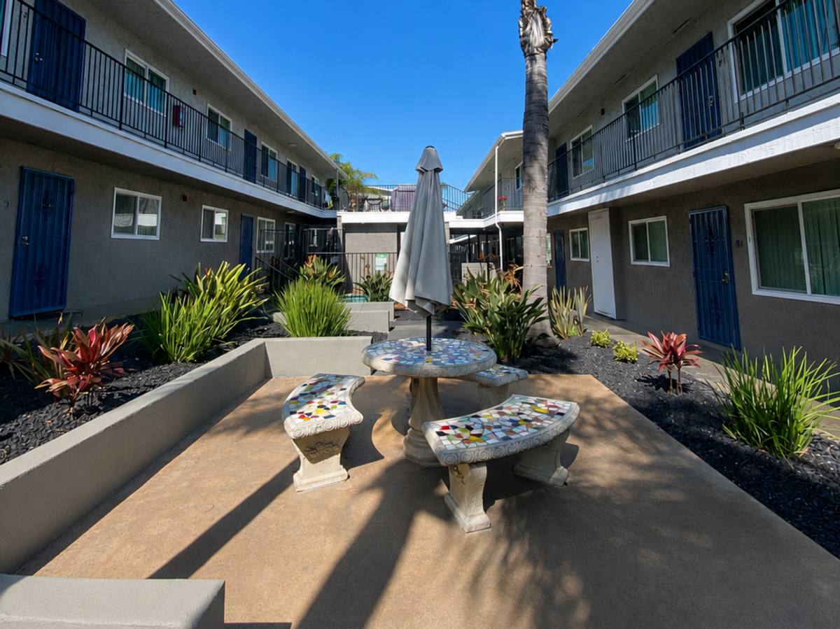 Apartment for rent at 3277 Berger Ave, San Diego, CA 92123