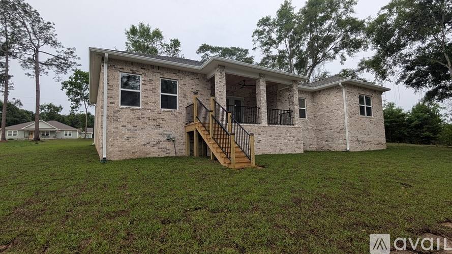 House for rent at 699 Pinewood Dr, Defuniak Springs, FL 32433