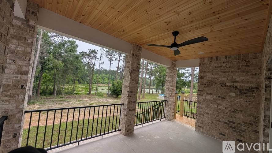 House for rent at 699 Pinewood Dr, Defuniak Springs, FL 32433